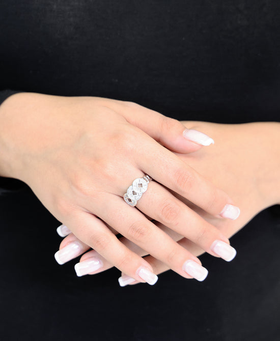 Triple Circle Chain Ring view 