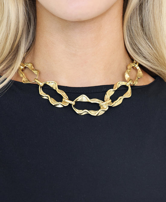 Textured Chain Necklace view 
