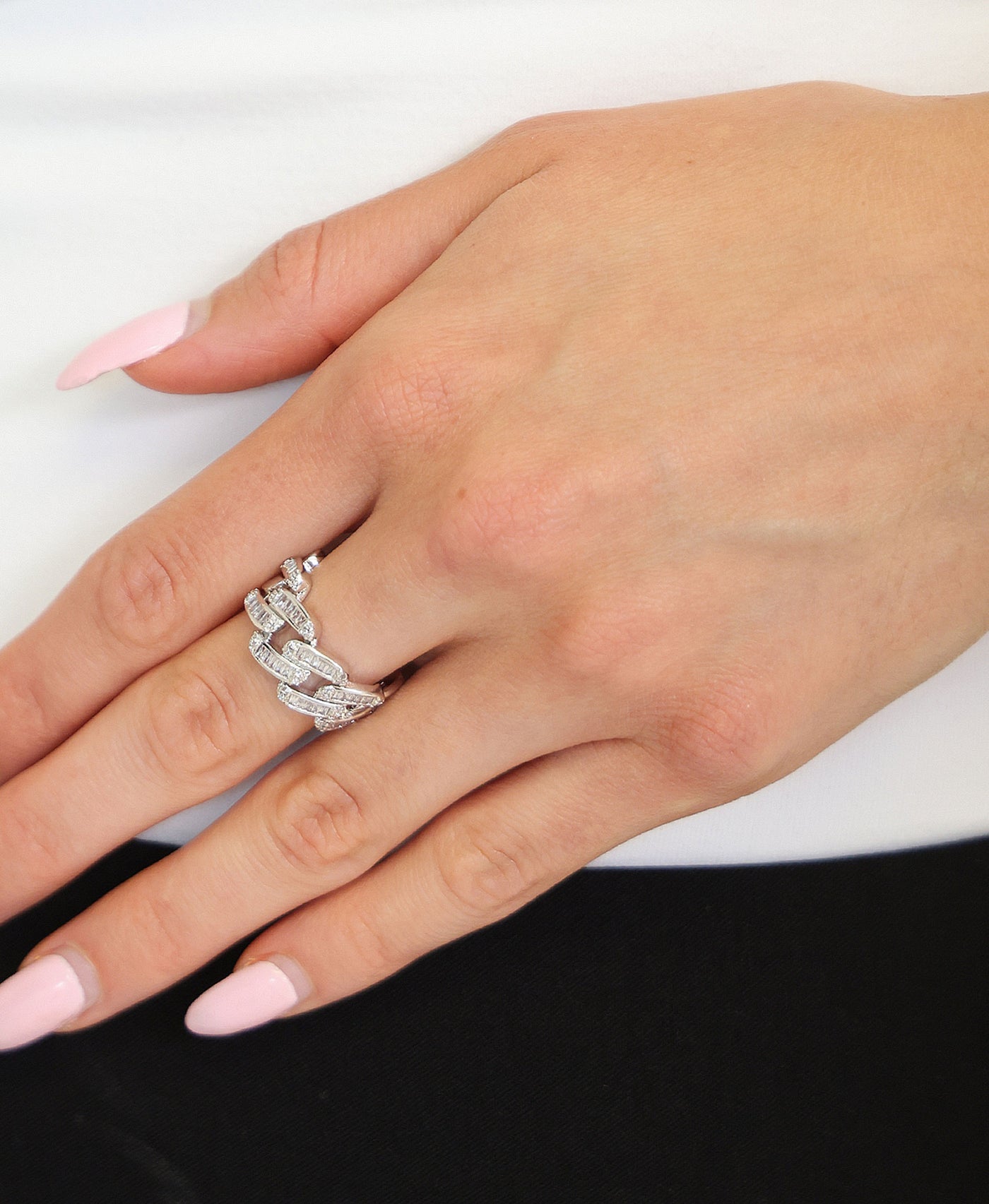 Square Link Ring view 1